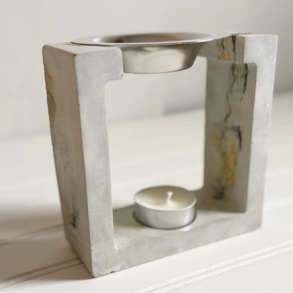 Modern Concrete Wax melt warmer oil, Essential Oil Diffuser, Minimalistic Decor. - Picture 4 of 4